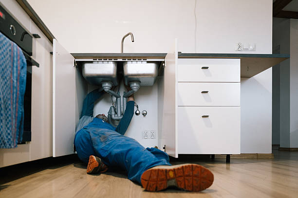 Professional Leak Detection technician working in Dresden, TN